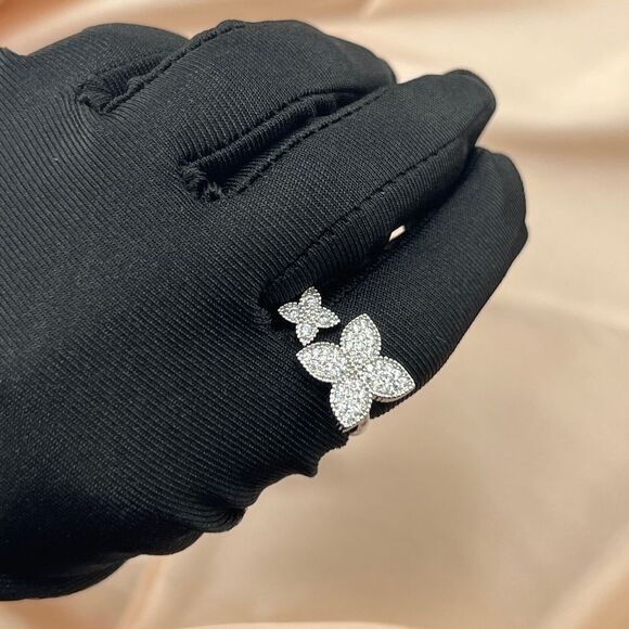 Silver Plated Stainless Stainless Steel Clover Ring - Picture 6 of 7